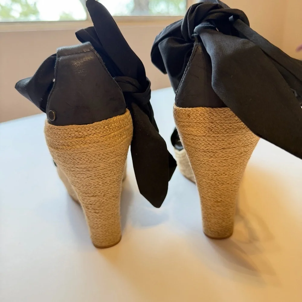 UGG Jules Black Wedge Sandal with ribbon ankle ties, open toe, size 8.5US